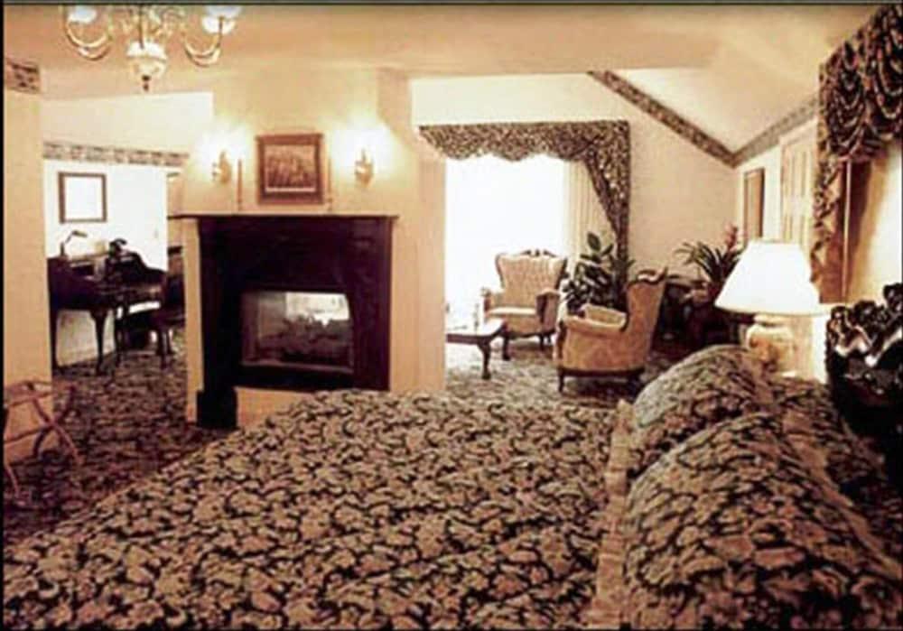 Bavarian Inn photo 10