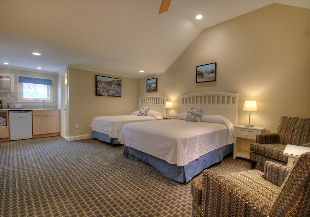 Sea Chambers Motel photo 14