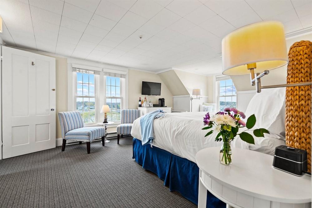Topside Inn — hotel in Boothbay Harbor