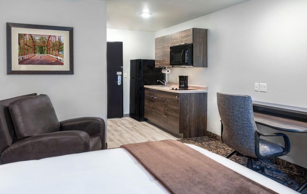 My Place Hotel-Moab, UT photo 8