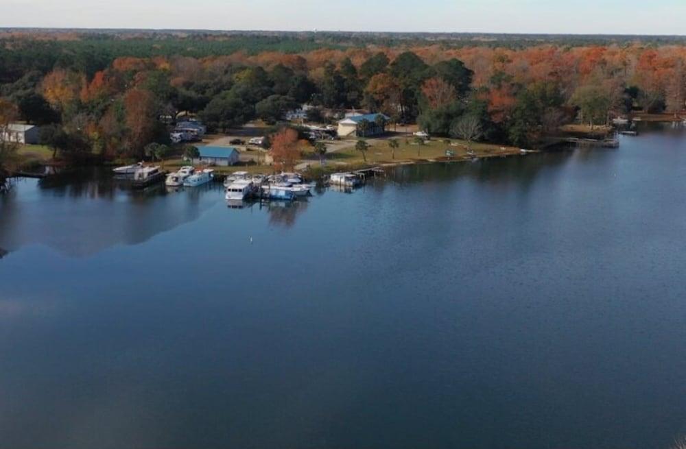 Bells Marina & Resort photo 18