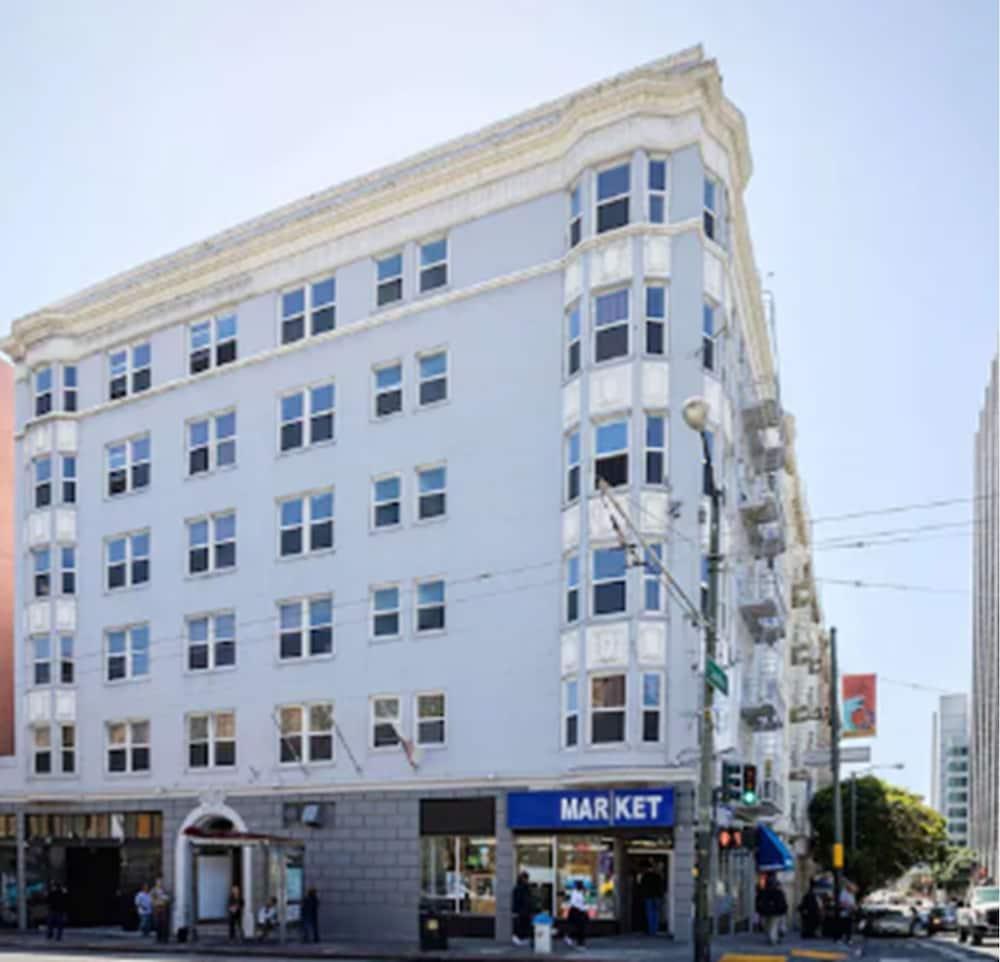 Motel 6 San Francisco, CA – Civic Center photo 1