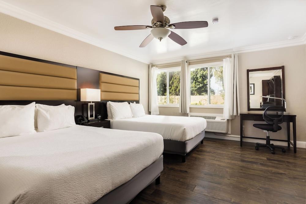 Inn at Highway 1 photo 9