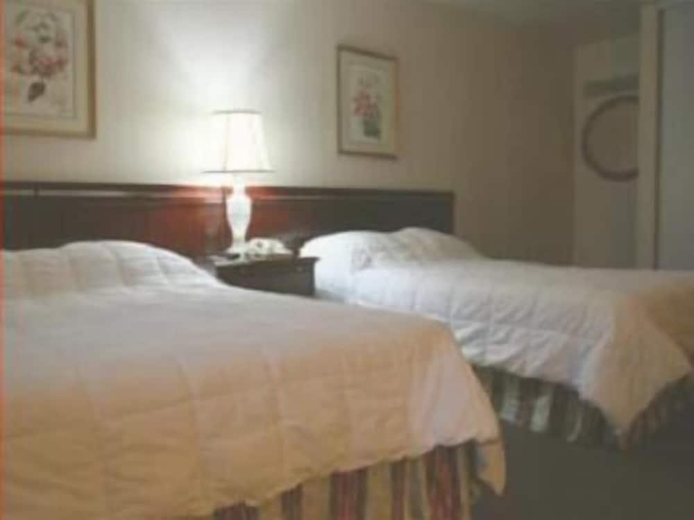 Caravelle Inn Extended Stay photo 7