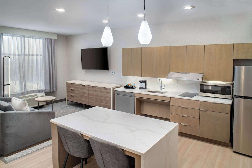 Homewood Suites by Hilton Ann Arbor photo 13