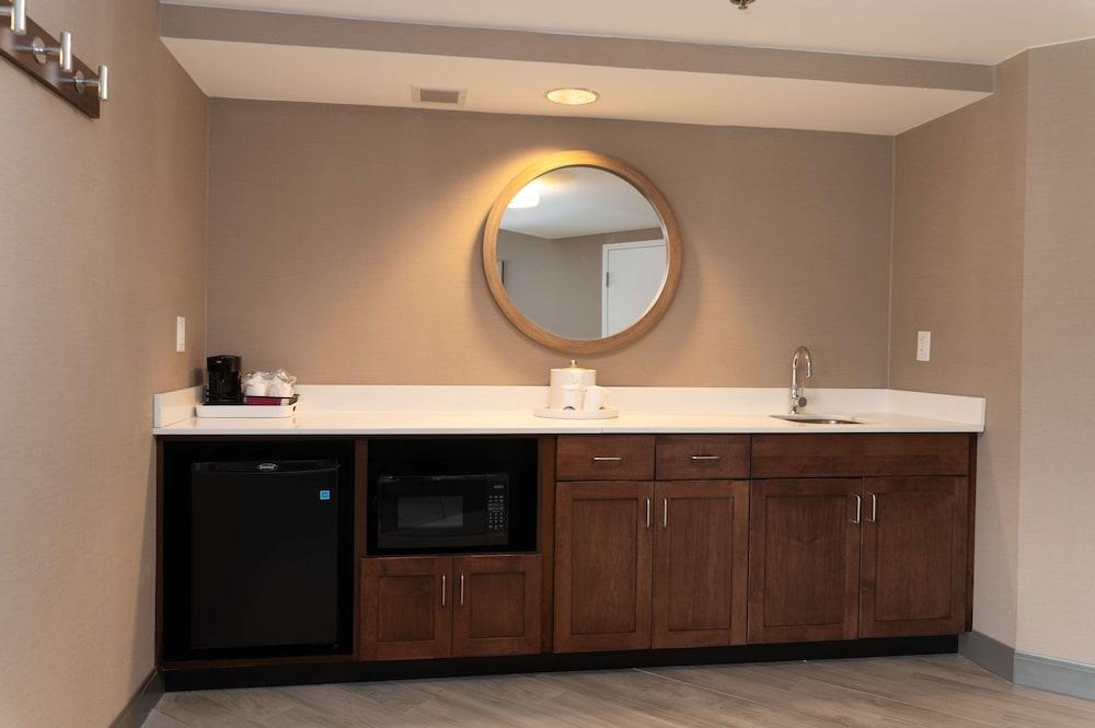 Hampton Inn & Suites Arlington Crystal City DCA photo 10