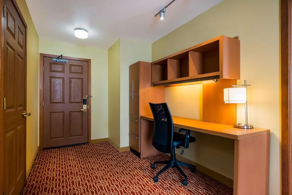 Sonesta Simply Suites Detroit Novi photo 36