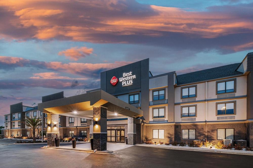 Best Western Plus Savannah Gateway photo 1