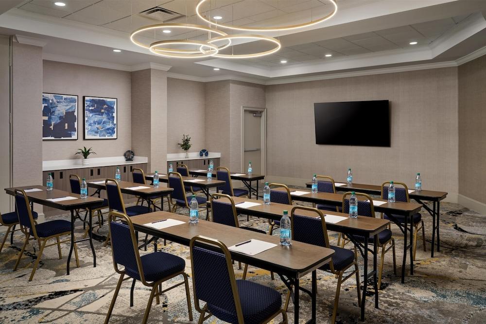 DoubleTree by Hilton Brunswick photo 36