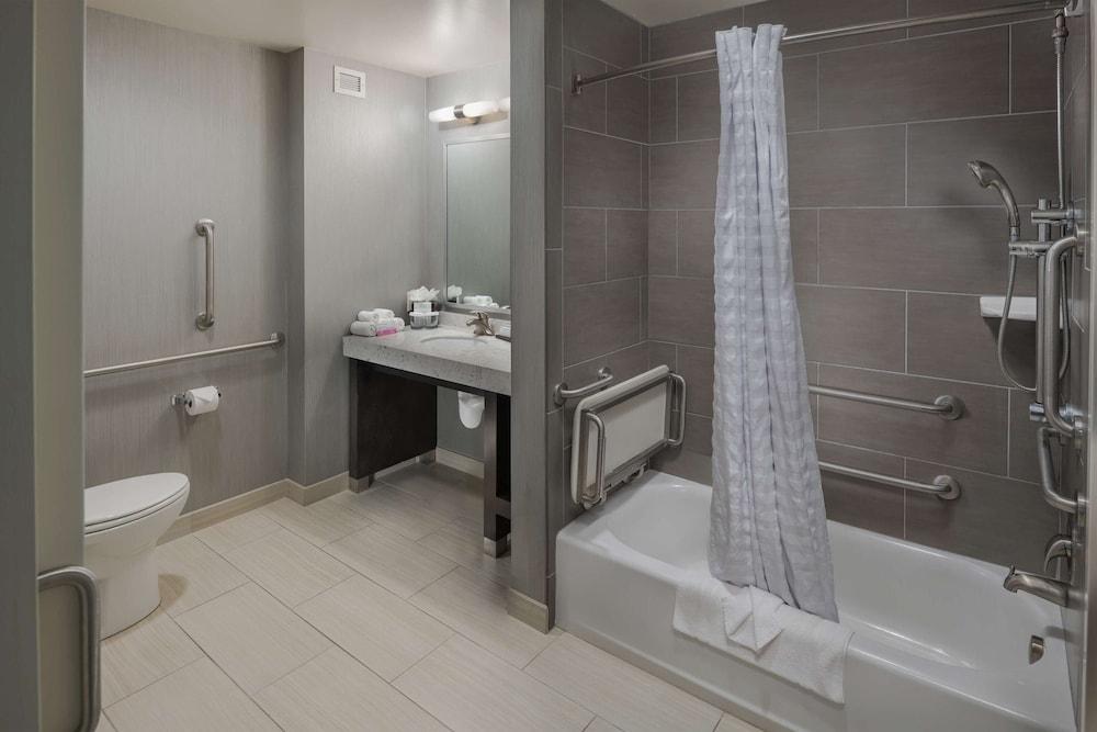 Embassy Suites Portland/Hillsboro, Oregon photo 23