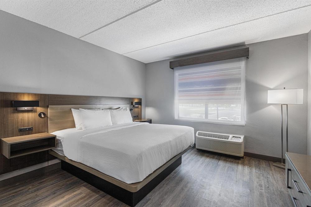 Best Western Plus Savannah Gateway photo 29