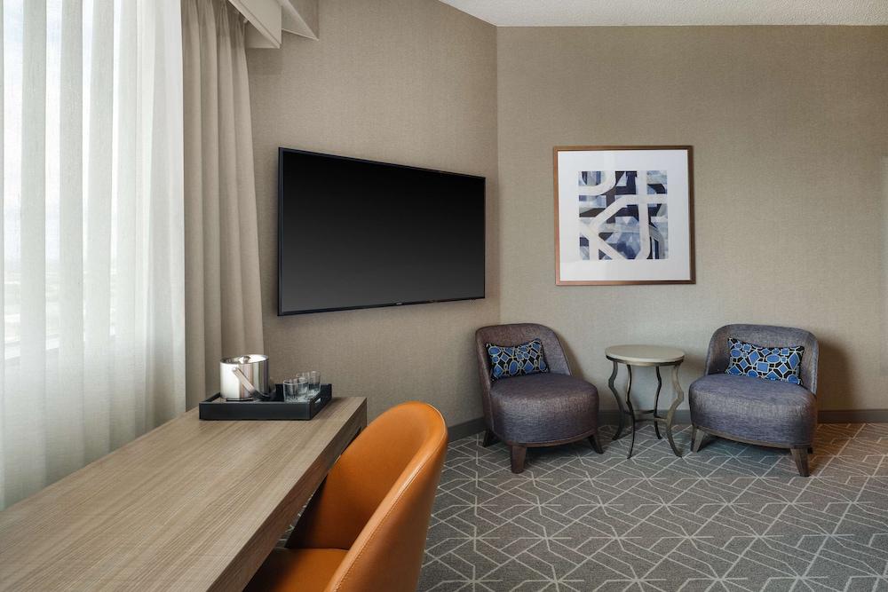 Hilton Richardson Dallas photo 24