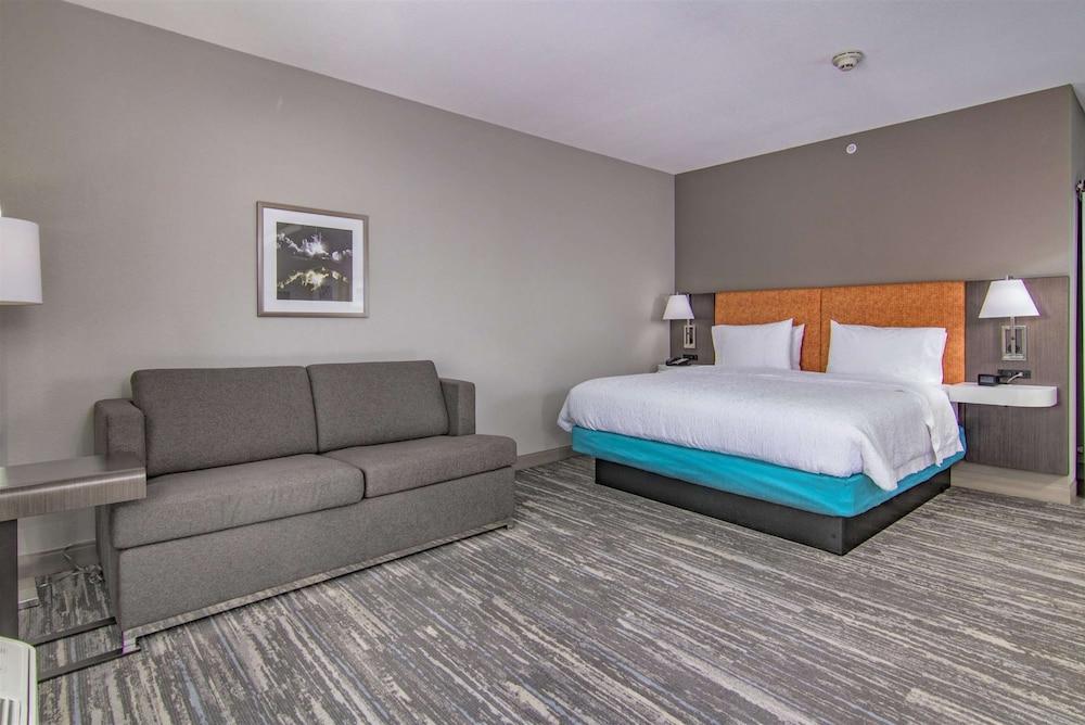 Hampton Inn Houston NASA-Johnson Space Center photo 10