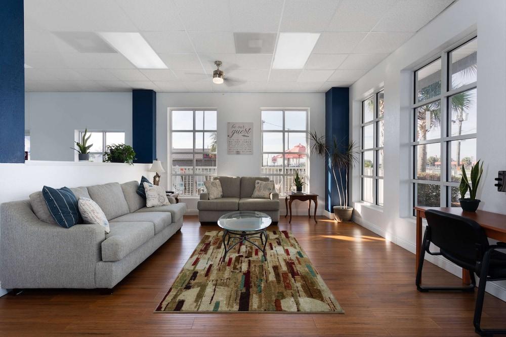 Baymont by Wyndham Marianna photo 4