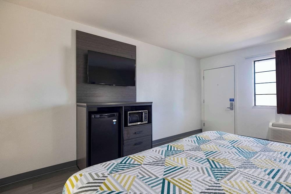 Motel 6 Lake Charles, LA photo 16