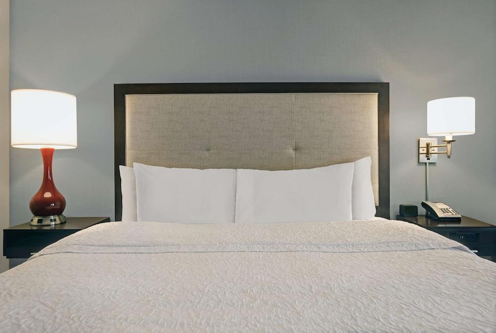 Hampton Inn Greenville I-385 - Woodruff Rd. photo 10