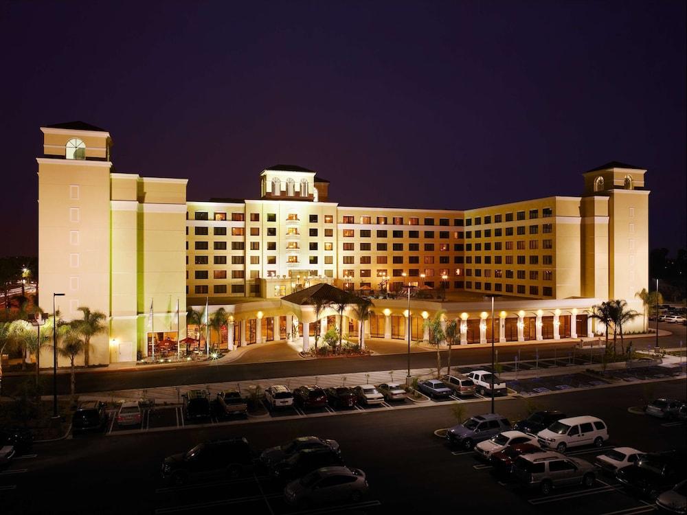 DoubleTree Suites by Hilton Anaheim Rsrt - Conv Cntr photo 1