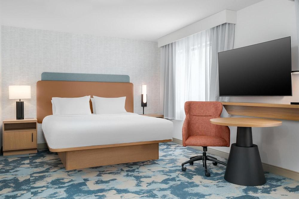 Hampton Inn & Suites Alpena photo 5