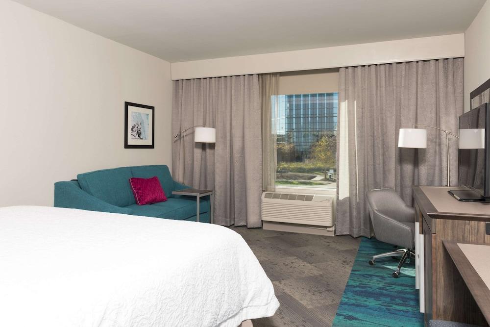 Hampton Inn & Suites Chicago Schaumburg photo 20