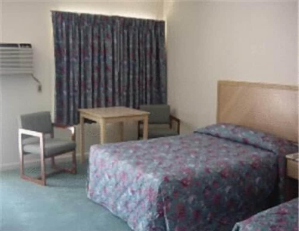 Prestige Inn West Lafayette photo 14
