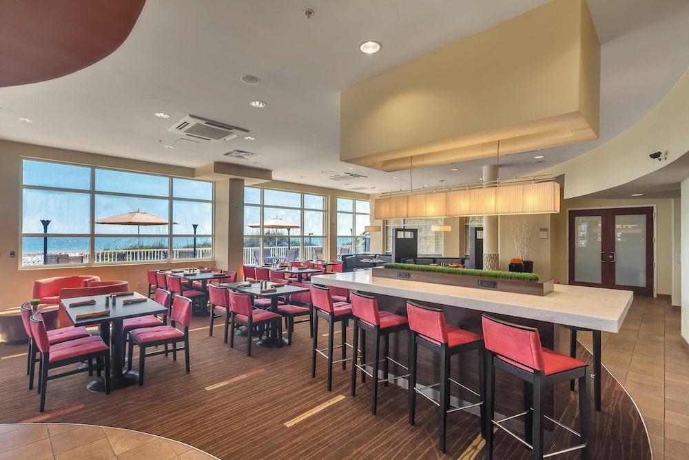Courtyard by Marriott Jacksonville Beach Oceanfront photo 30