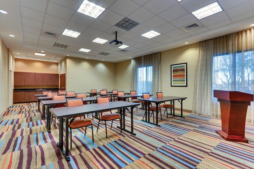 Fairfield Inn & Suites Dunn I-95 photo 4