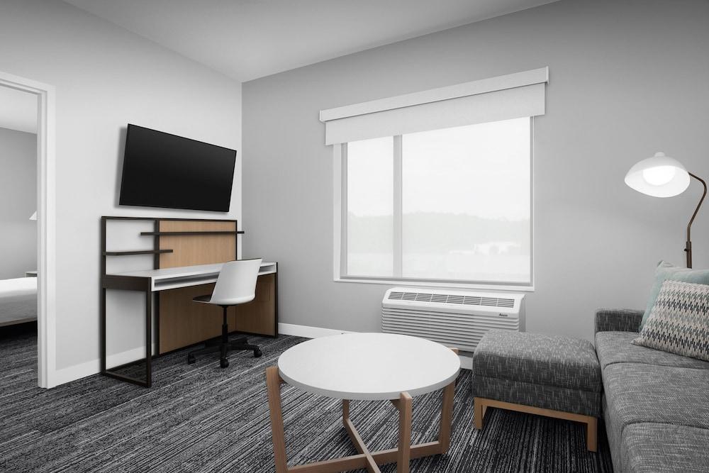 TownePlace Suites Jacksonville Airport photo 31