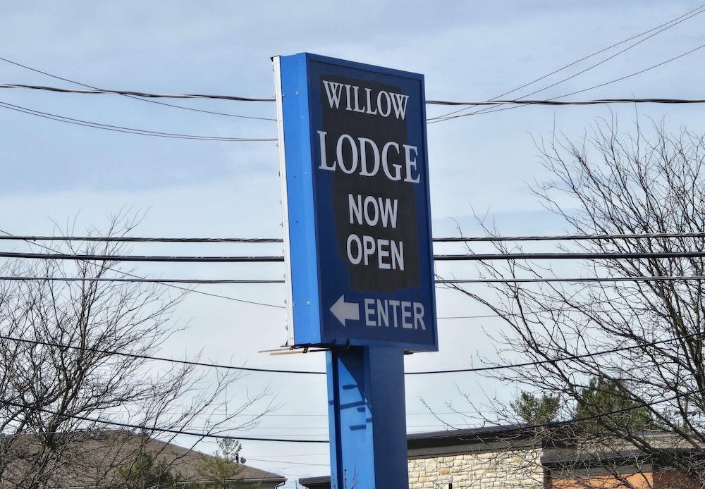 Willow Lodge Willoughby – Cleveland Mentor photo 29