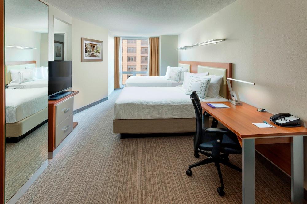 Springhill Suites by Marriott Chicago Downtown/ River North photo 8