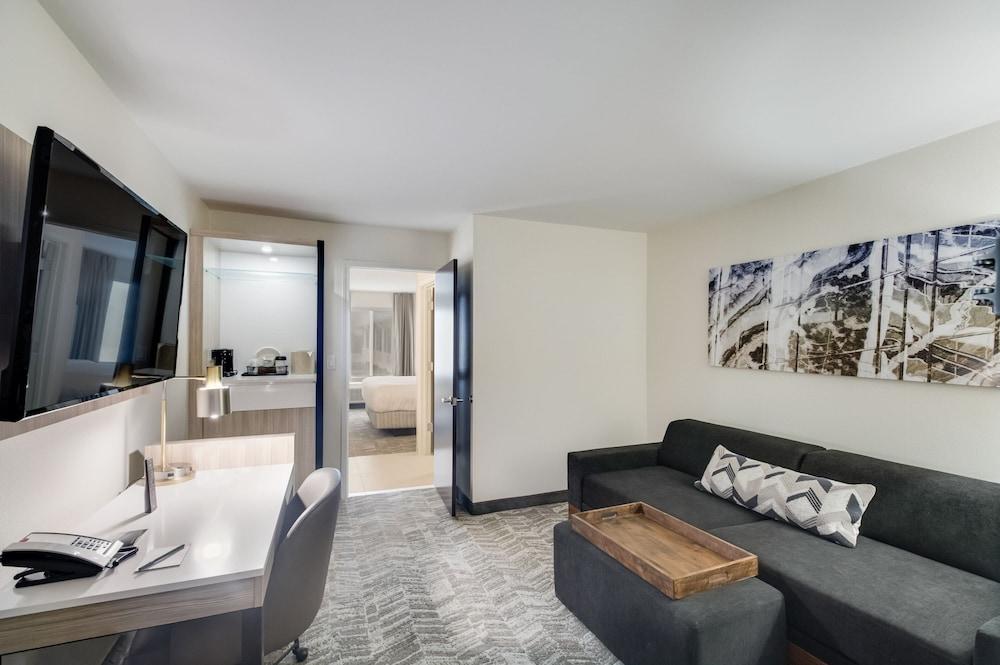 SpringHill Suites by Marriott Dallas NW Hwy/I35E photo 20
