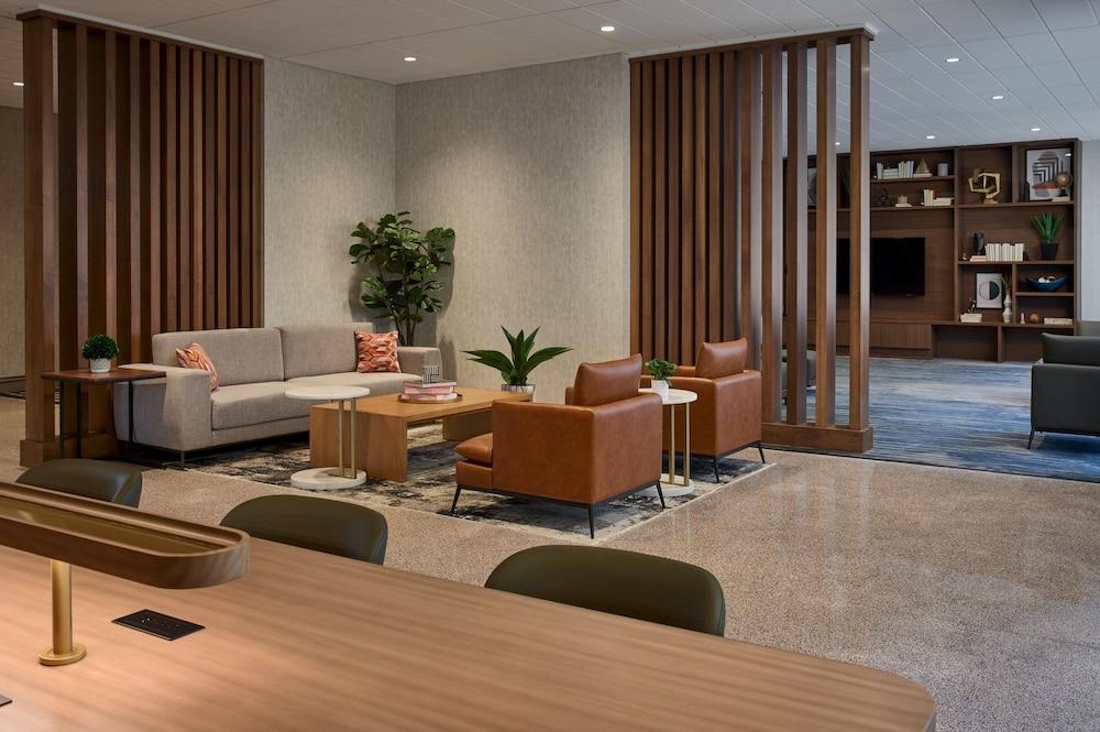 Sheraton Reston Hotel photo 3