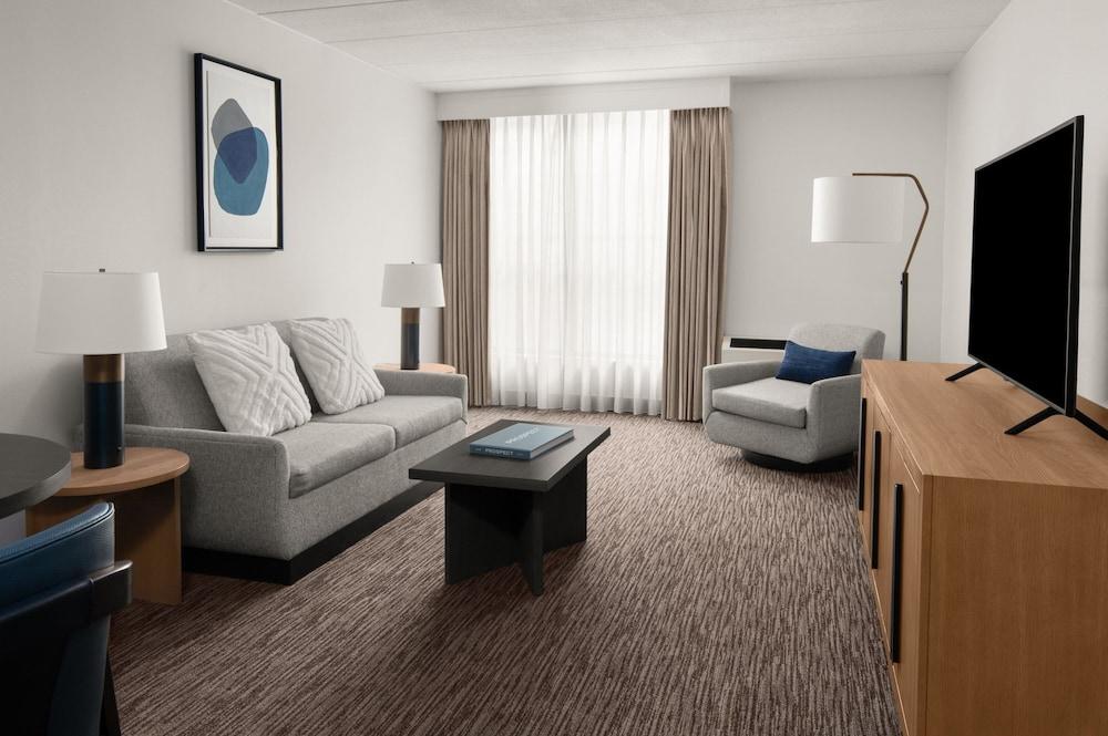 Sheraton Milwaukee Brookfield Hotel photo 16