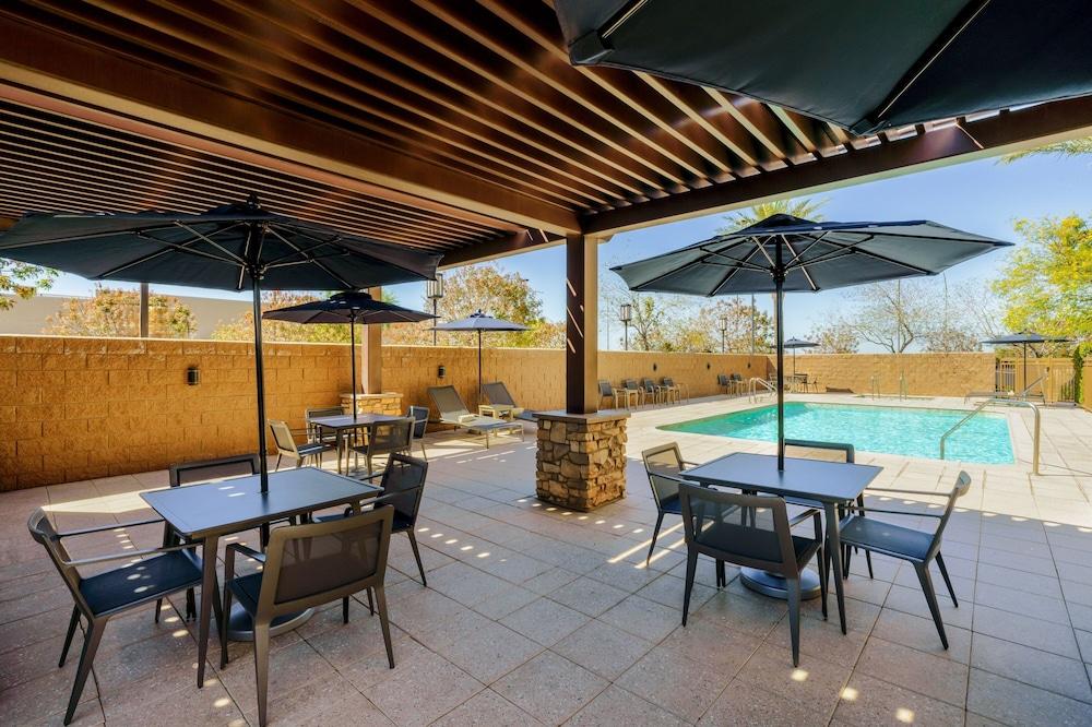 Courtyard Phoenix Mesa Gateway Airport photo 56