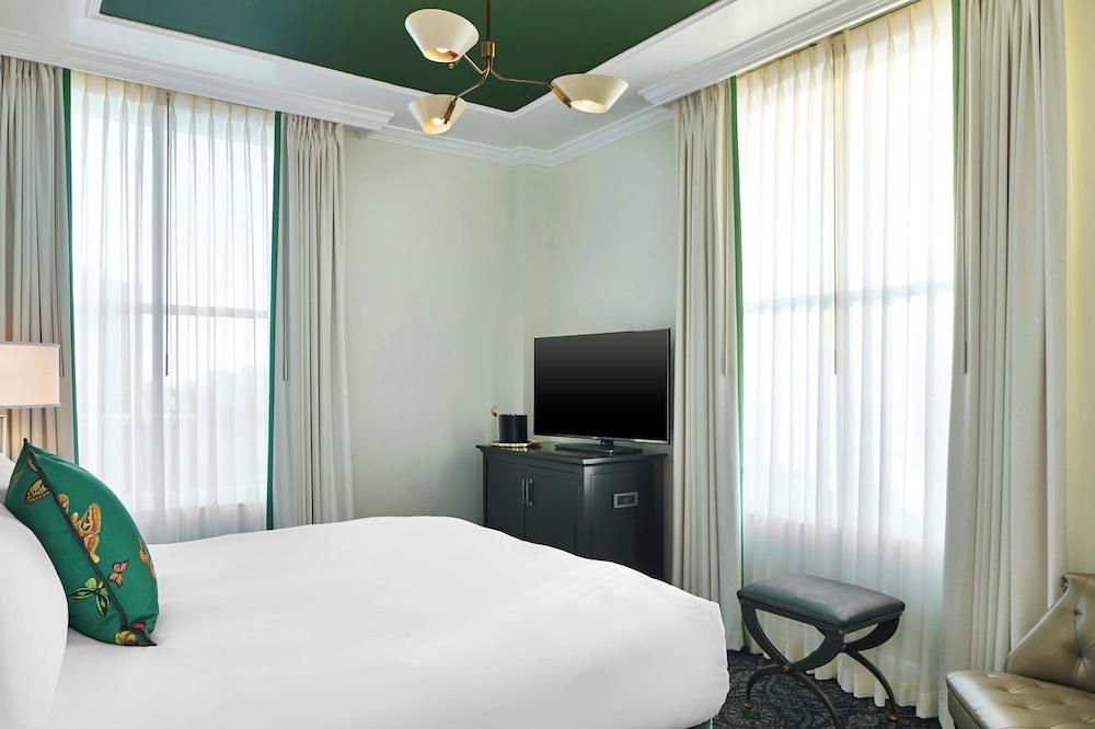 Le Pavillon, New Orleans, a Tribute Portfolio Hotel by Marriott photo 2
