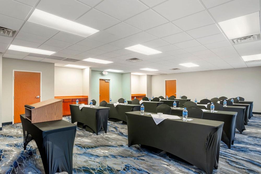 Fairfield Inn by Marriott Boone photo 18
