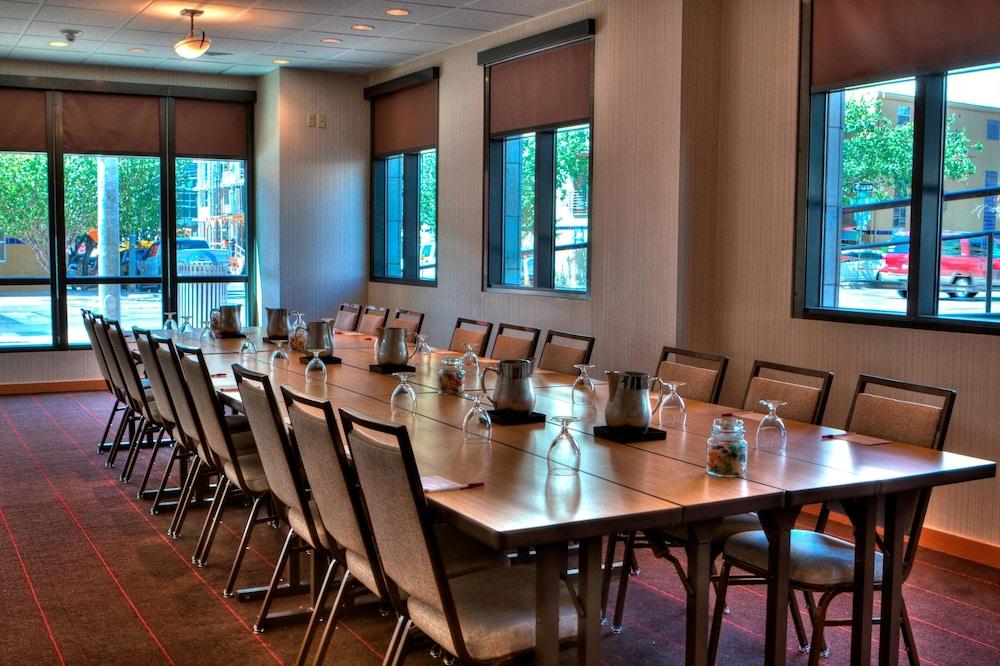 Courtyard by Marriott Austin Downtown/Convention Center photo 45