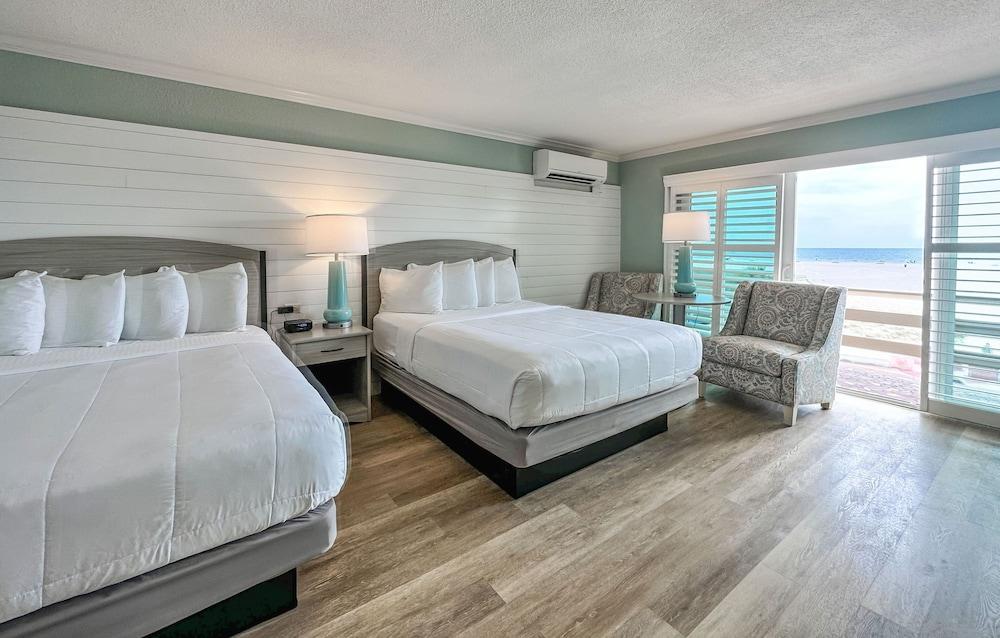 Thunderbird Beach Resort photo 10