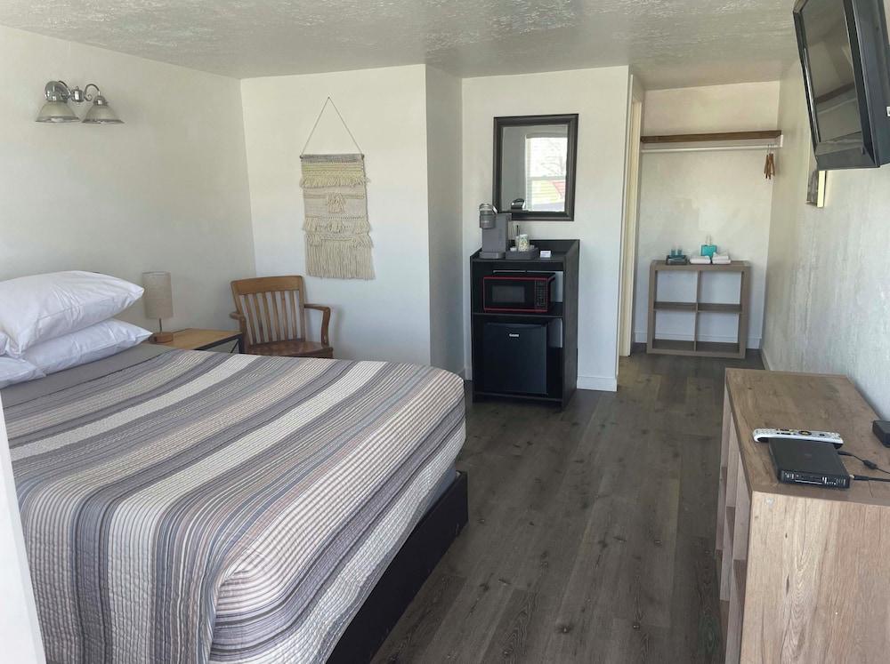 Brownings Motel photo 2