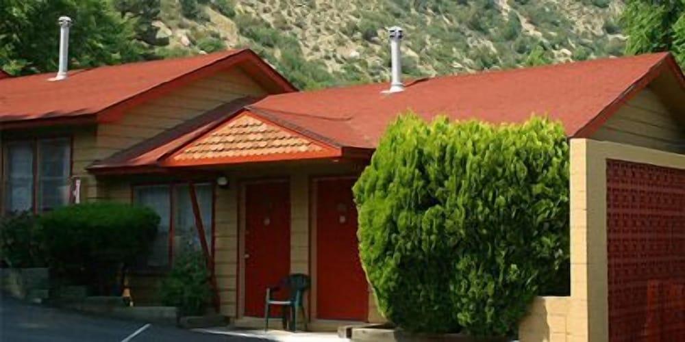 Caboose Motel photo 36