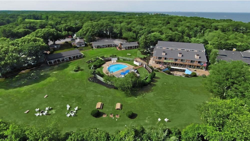 The Island Inn on Martha's Vineyard — hotel in Oak Bluffs
