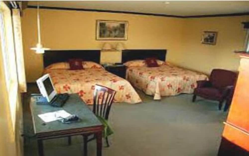 Down Towner Inn photo 4