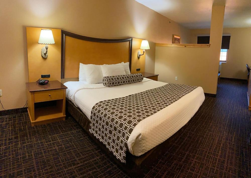Tundra Lodge photo 11