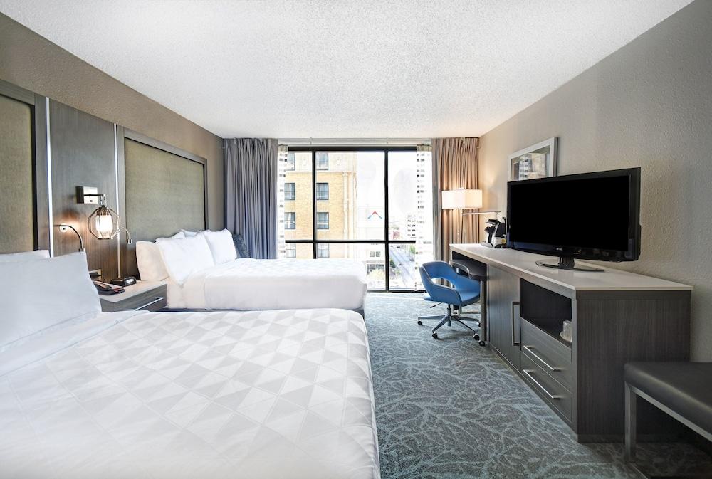 Holiday Inn Downtown Memphis by IHG photo 7