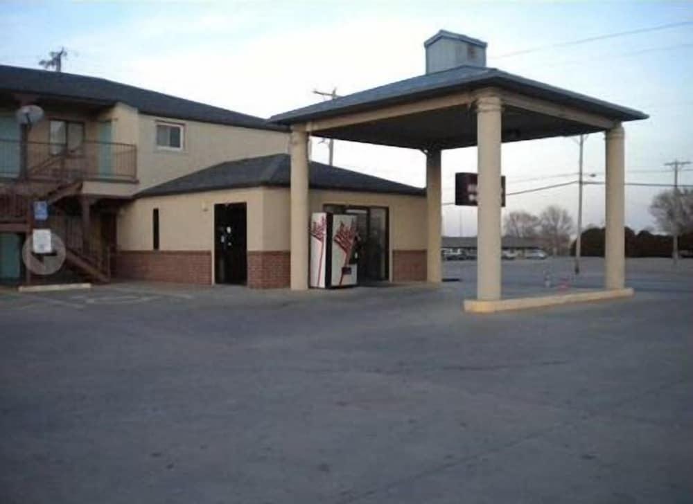 Heritage Inn photo 1