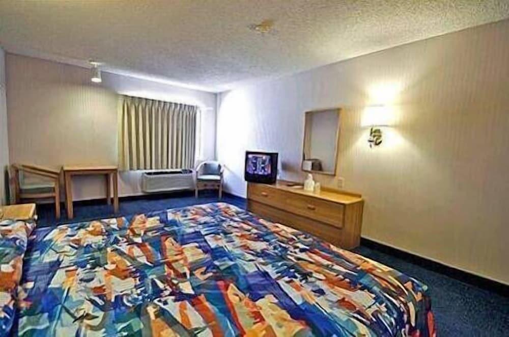 Motel 6 Portland, OR - Downtown photo 11