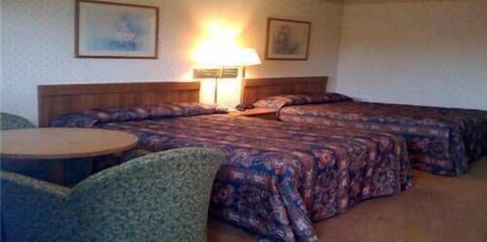 Relax Inn photo 2