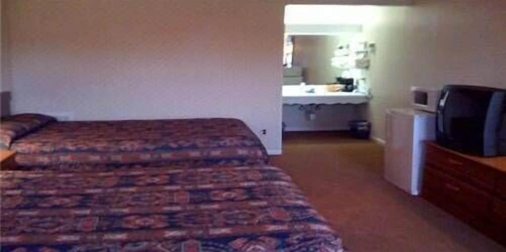 Relax Inn photo 3