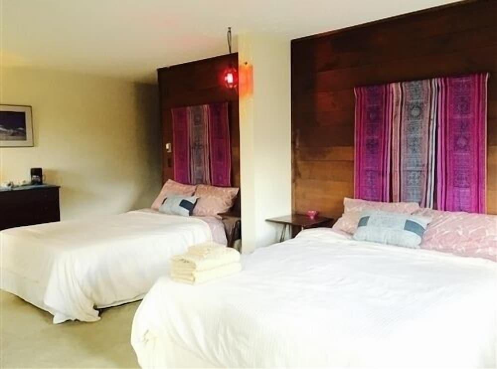 Lotus Mountain Retreat photo 16