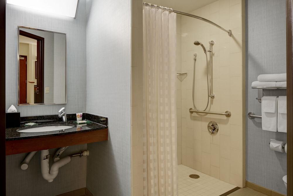 Hyatt Place Phoenix -North photo 2