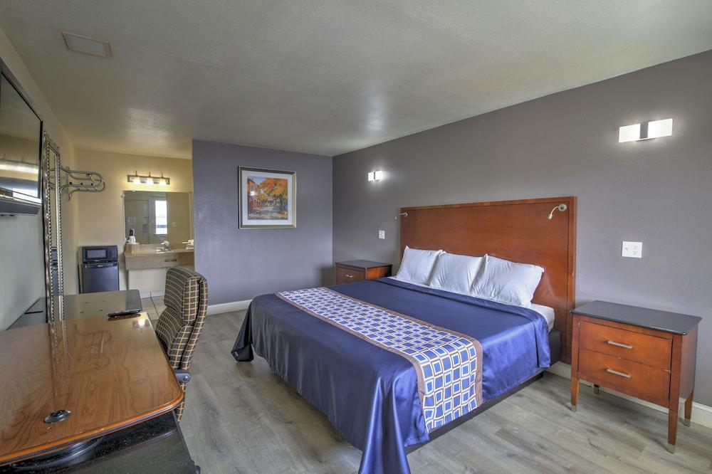 Budget Lodge photo 38